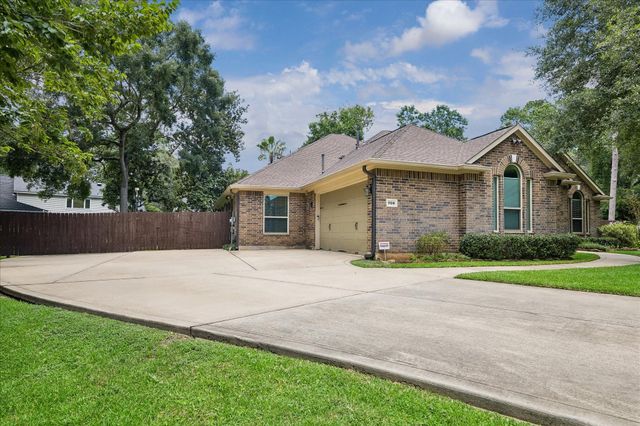 709 Forest Lane Court, Conroe, TX 77302