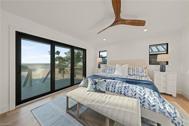 25 Beach Homes, Captiva, FL 33924