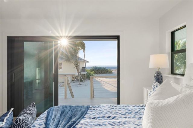 25 Beach Homes, Captiva, FL 33924