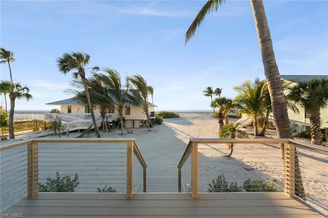 25 Beach Homes, Captiva, FL 33924