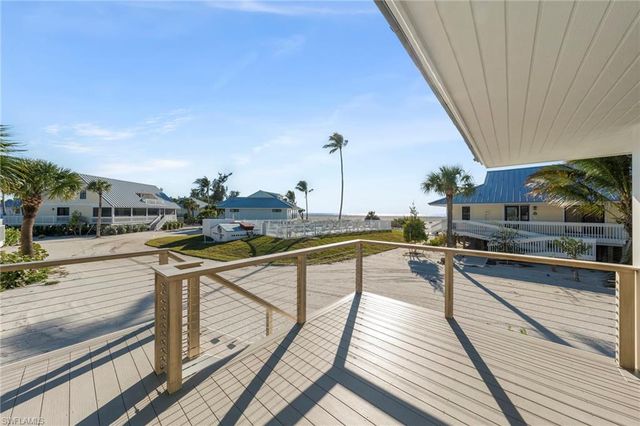 25 Beach Homes, Captiva, FL 33924