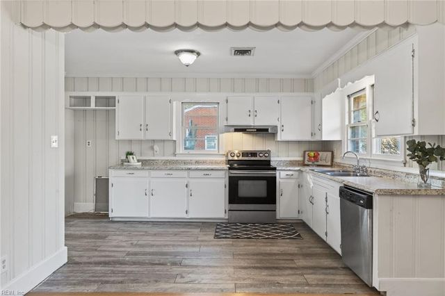 706 Maryland AVE, Suffolk, VA 23434