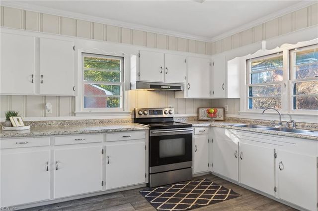 706 Maryland AVE, Suffolk, VA 23434