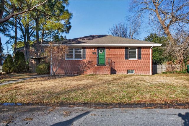 706 Maryland AVE, Suffolk, VA 23434