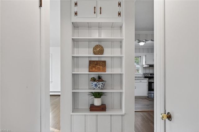 706 Maryland AVE, Suffolk, VA 23434