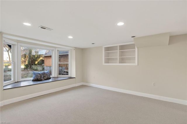 706 Maryland AVE, Suffolk, VA 23434