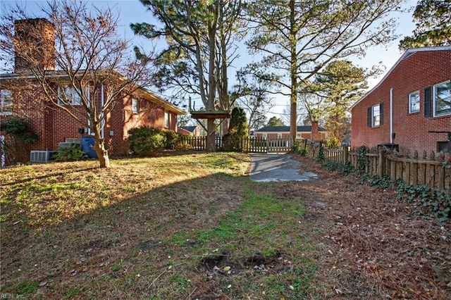 706 Maryland AVE, Suffolk, VA 23434