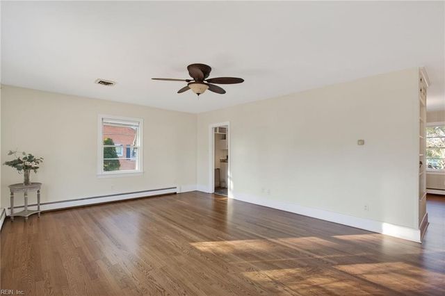 706 Maryland AVE, Suffolk, VA 23434