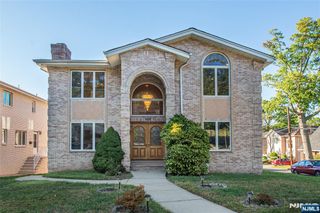 405 Chestnut Street 2, Ridgefield, NJ 07657