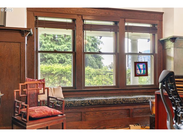 3906 S KELLY Ave, Portland, OR 97239