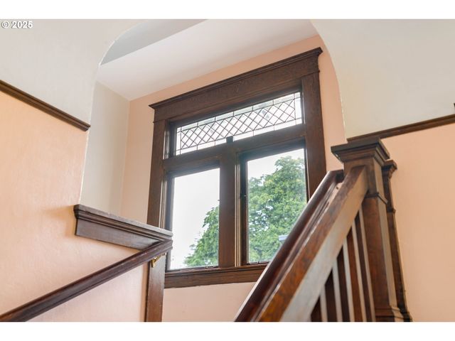 3906 S KELLY Ave, Portland, OR 97239