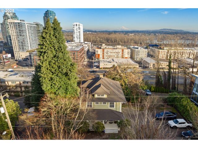 3906 S KELLY Ave, Portland, OR 97239