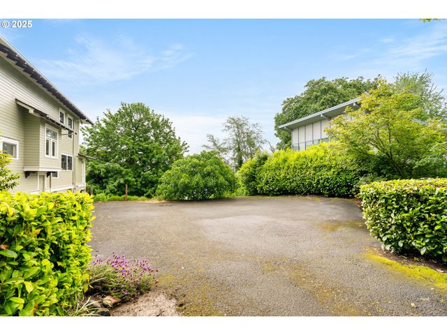 3906 S KELLY Ave, Portland, OR 97239