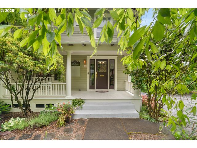 3906 S KELLY Ave, Portland, OR 97239