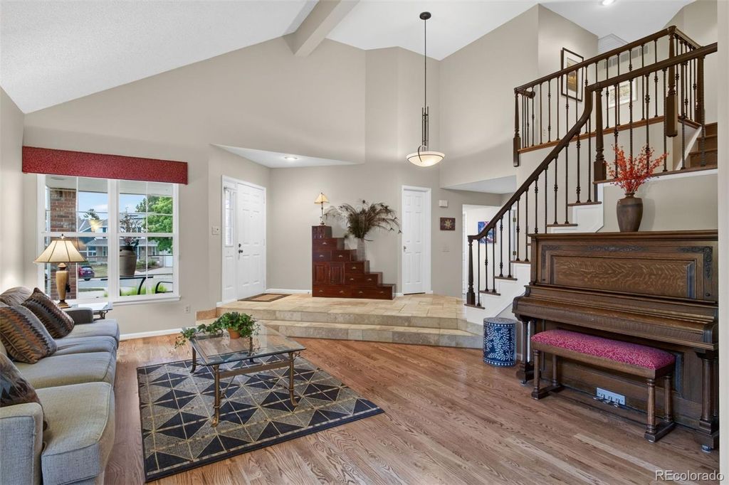 Image 11 of property listing at 5927 E Jamison Lane, Centennial, CO 80112