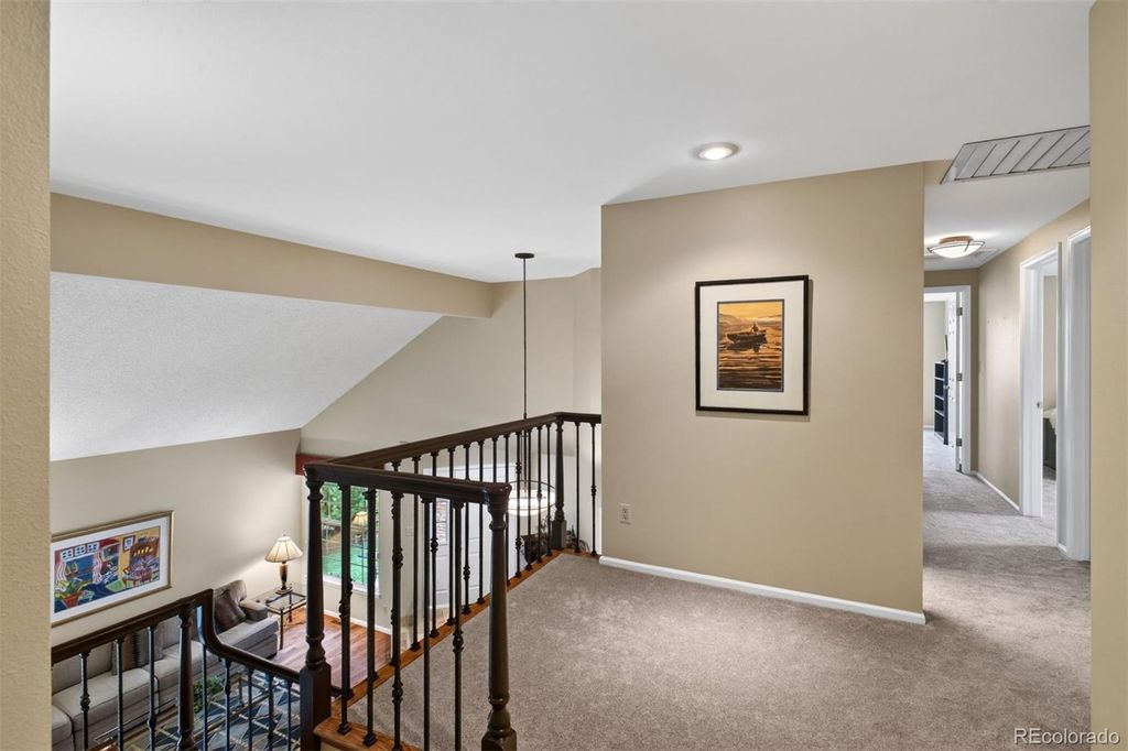 Image 17 of property listing at 5927 E Jamison Lane, Centennial, CO 80112
