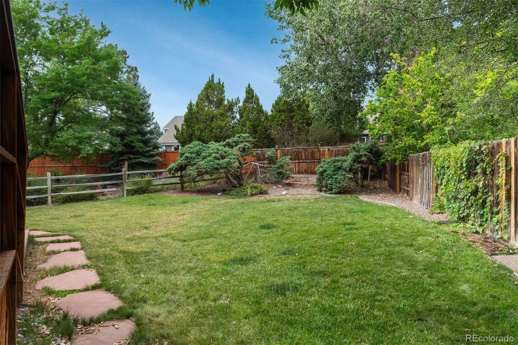 Image 39 of property listing at 5927 E Jamison Lane, Centennial, CO 80112