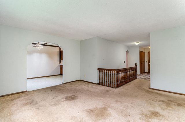 9340 Pierson Lake Drive, Chaska, MN 55318