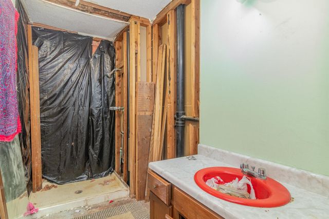 9340 Pierson Lake Drive, Chaska, MN 55318