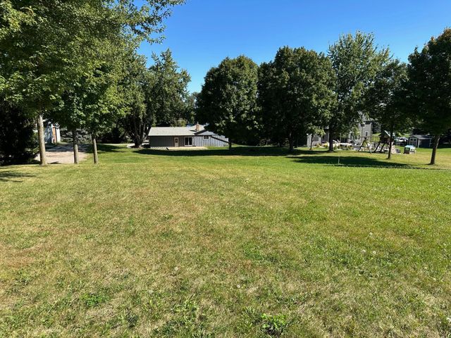 9340 Pierson Lake Drive, Chaska, MN 55318