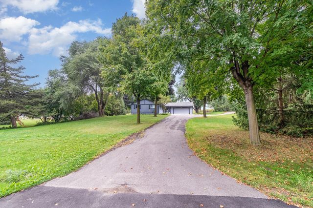 9340 Pierson Lake Drive, Chaska, MN 55318