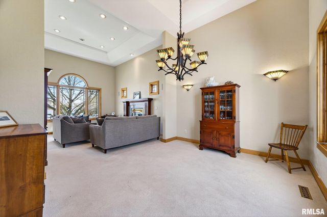 709 MARCUS Court, Chillicothe, IL 61523