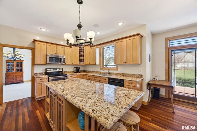 709 MARCUS Court, Chillicothe, IL 61523