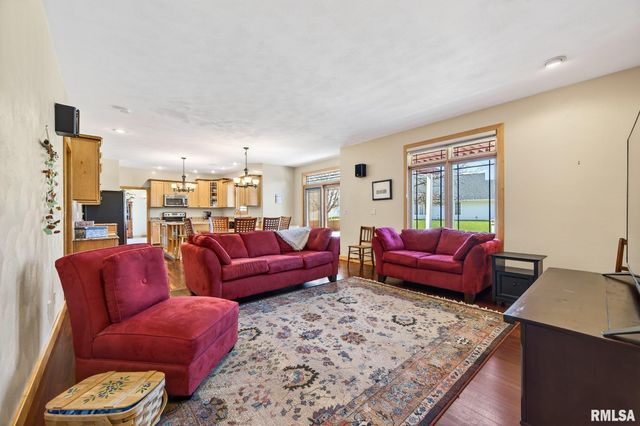 709 MARCUS Court, Chillicothe, IL 61523