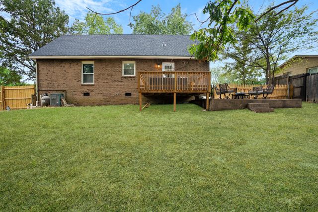 147 Saratoga Dr, Clarksville, TN 37042