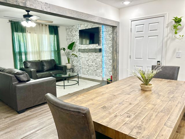 147 Saratoga Dr, Clarksville, TN 37042
