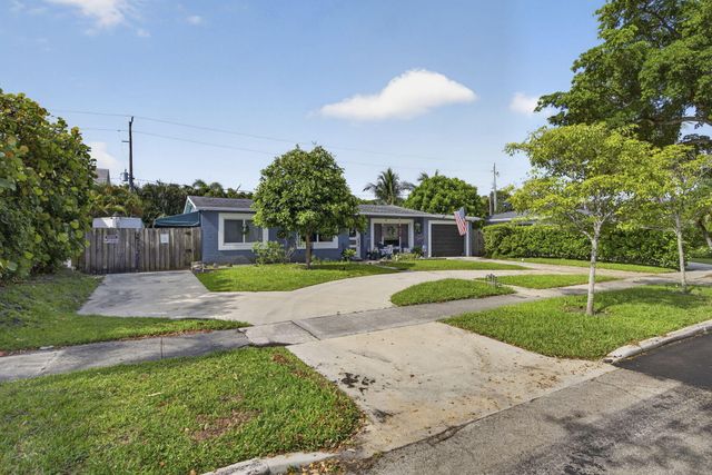 240 GREGORY Road, West Palm Beach, FL 33405