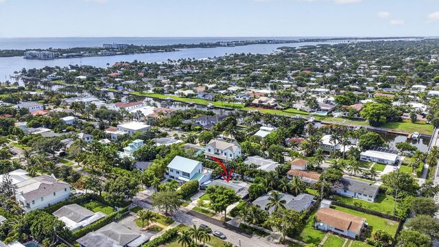 240 GREGORY Road, West Palm Beach, FL 33405