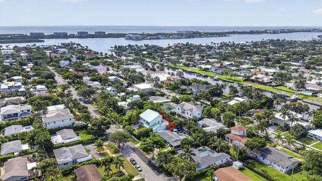 240 GREGORY Road, West Palm Beach, FL 33405