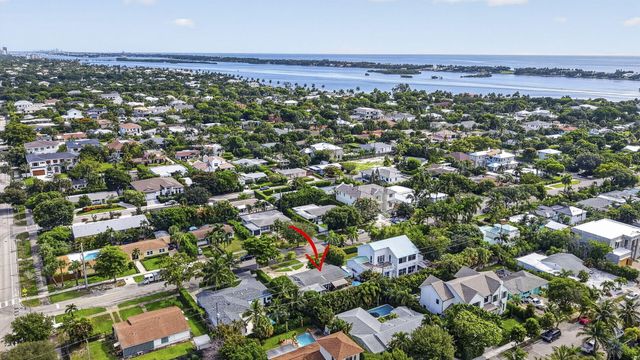 240 GREGORY Road, West Palm Beach, FL 33405