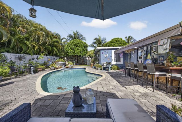 240 GREGORY Road, West Palm Beach, FL 33405