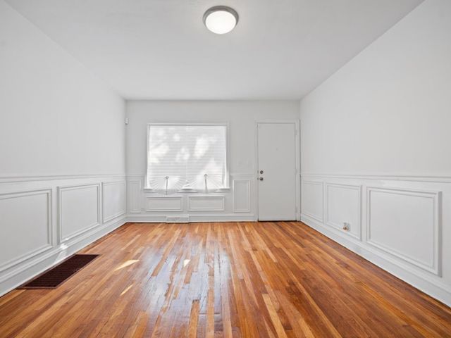 18101 Wildwood Avenue, Lansing, IL 60438