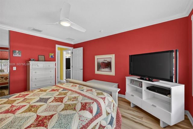 10653 SW Hartwick Dr, Port St. Lucie, FL 34987