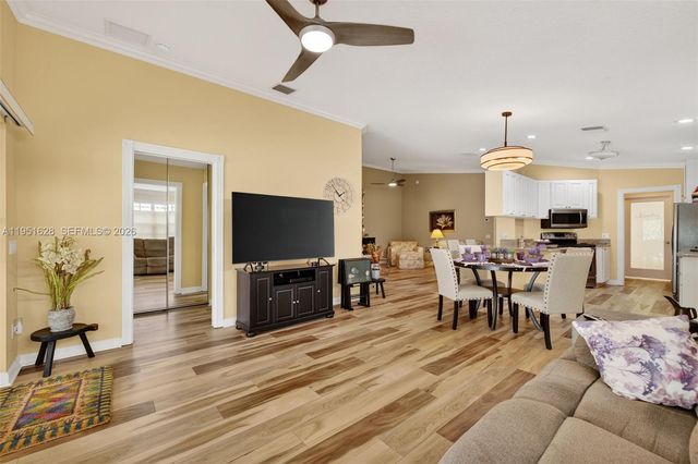 10653 SW Hartwick Dr, Port St. Lucie, FL 34987