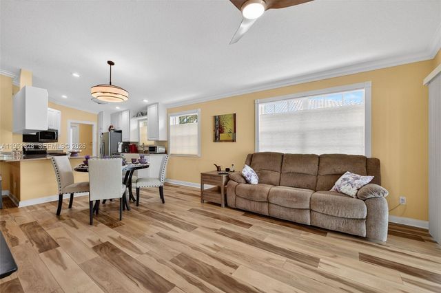 10653 SW Hartwick Dr, Port St. Lucie, FL 34987