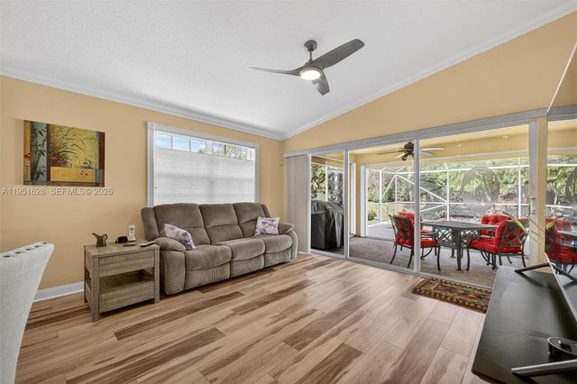 10653 SW Hartwick Dr, Port St. Lucie, FL 34987