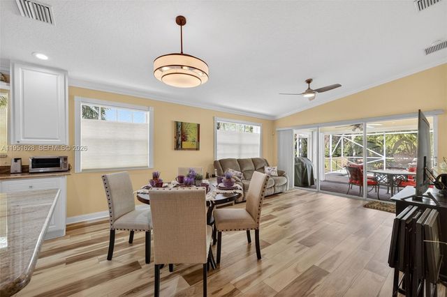 10653 SW Hartwick Dr, Port St. Lucie, FL 34987