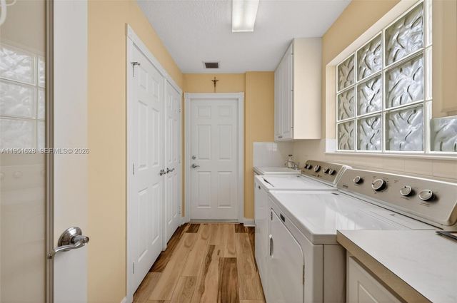 10653 SW Hartwick Dr, Port St. Lucie, FL 34987