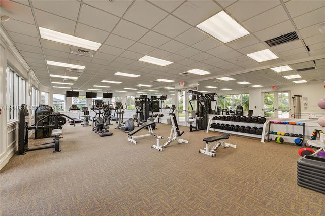 10653 SW Hartwick Dr, Port St. Lucie, FL 34987