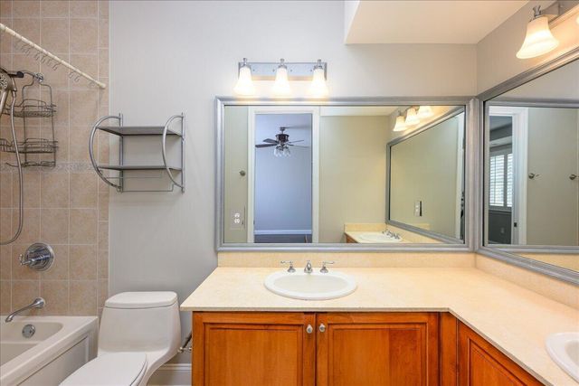 538 NE 7th Avenue 1, Fort Lauderdale, FL 33301