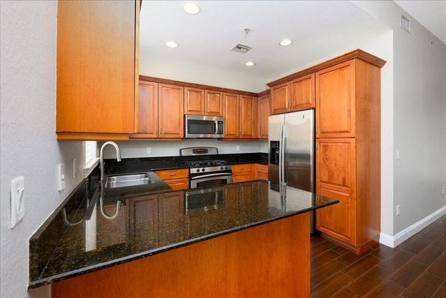 538 NE 7th Avenue 1, Fort Lauderdale, FL 33301