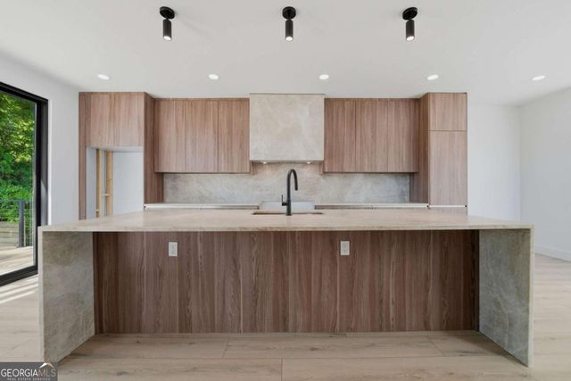 702 Foundry Street NW, Atlanta, GA 30314