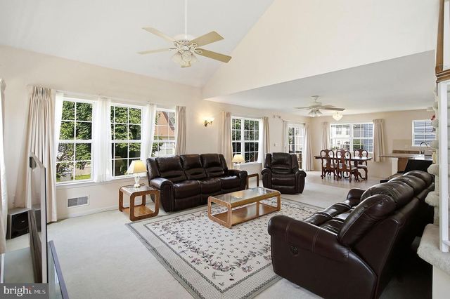 19 RICHARDS RD, Lawrenceville, NJ 08648