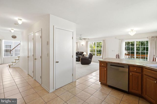 19 RICHARDS RD, Lawrenceville, NJ 08648