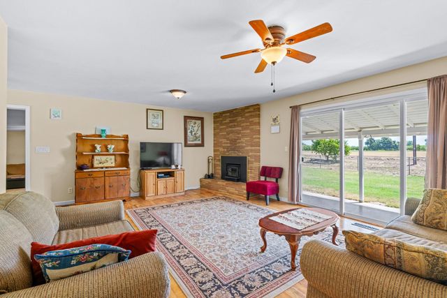 5136 Blaker Rd, Ceres, CA 95307