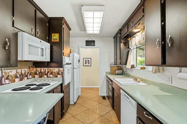 5136 Blaker Rd, Ceres, CA 95307